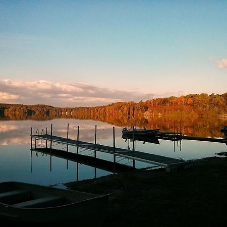 Marble Lake Lodge Cloyne Экстерьер фото