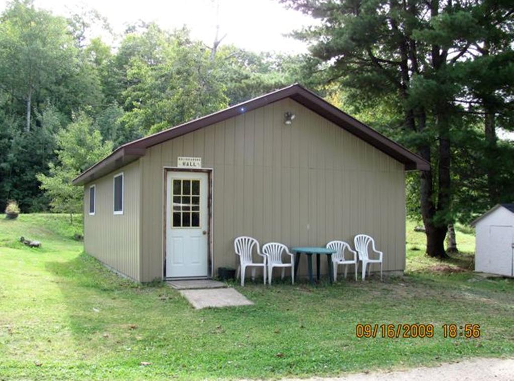 Marble Lake Lodge Cloyne Экстерьер фото